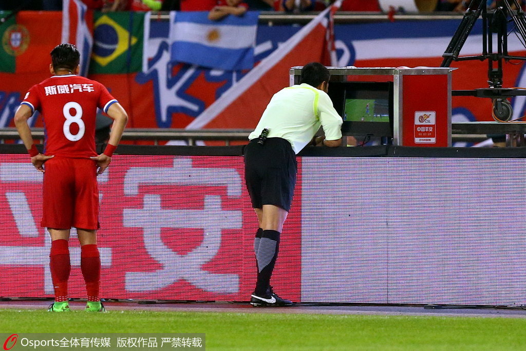 澳客竞技-苏宁客场爆冷败给力帆,积分领先地位动摇的简单介绍