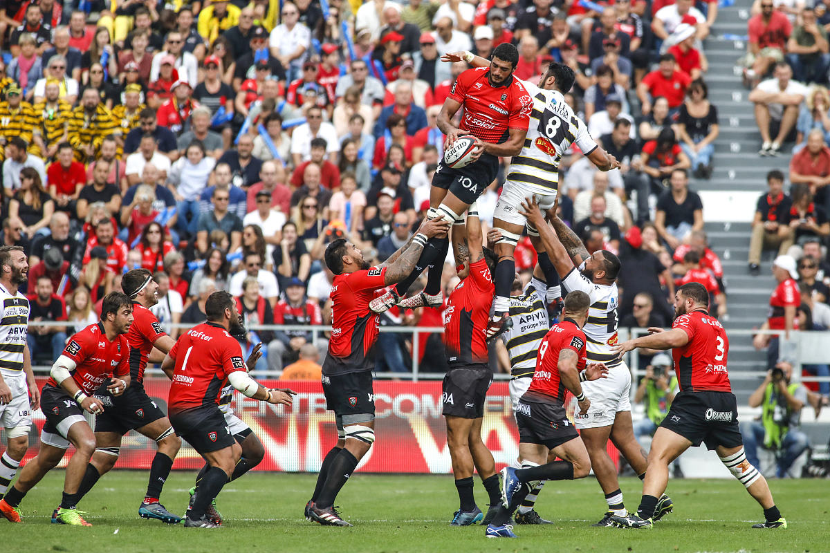 澳客vip注册-AC米兰客场取胜曼联,成功晋级淘汰赛的简单介绍