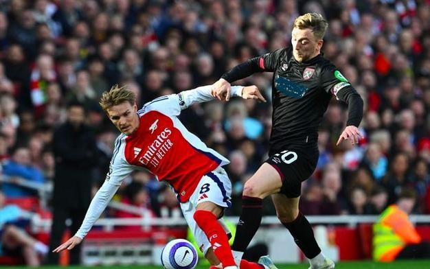 澳客官方入口-包含西汉姆联客场不敌,遭遇两连败的词条