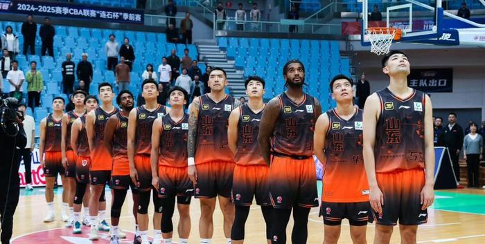 澳客新闻-新援出色表现,帮助球队大胜对手