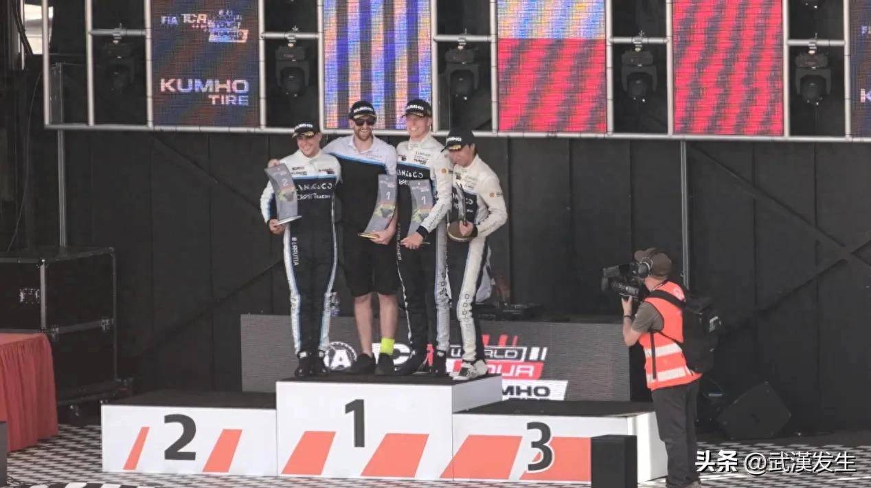 澳客地址-瓦伦西亚在主场对阵哈迪斯体育的比赛中取得平局的简单介绍