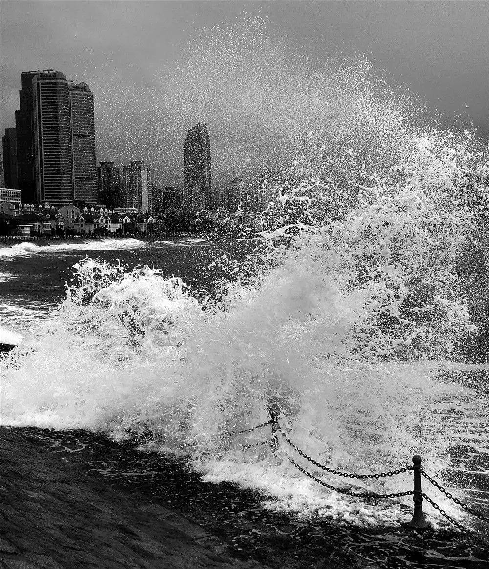 澳客馆-关于火力全开之师无人可敌,卫冕战将掀起巨浪的信息
