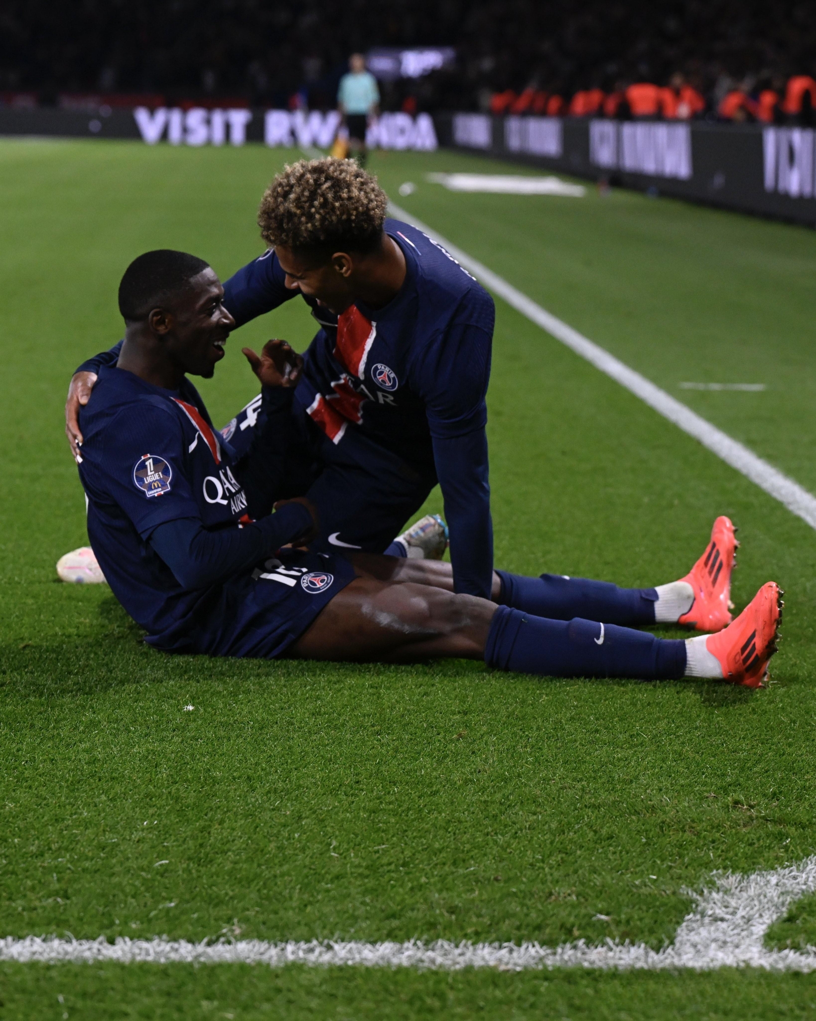 澳客官方登录入口-巴黎圣日耳曼球员合作默契,攻守兼顾的简单介绍