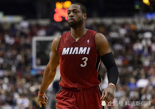 澳客app下载-热门球队引入巨星加盟,逐鹿新赛季胜利