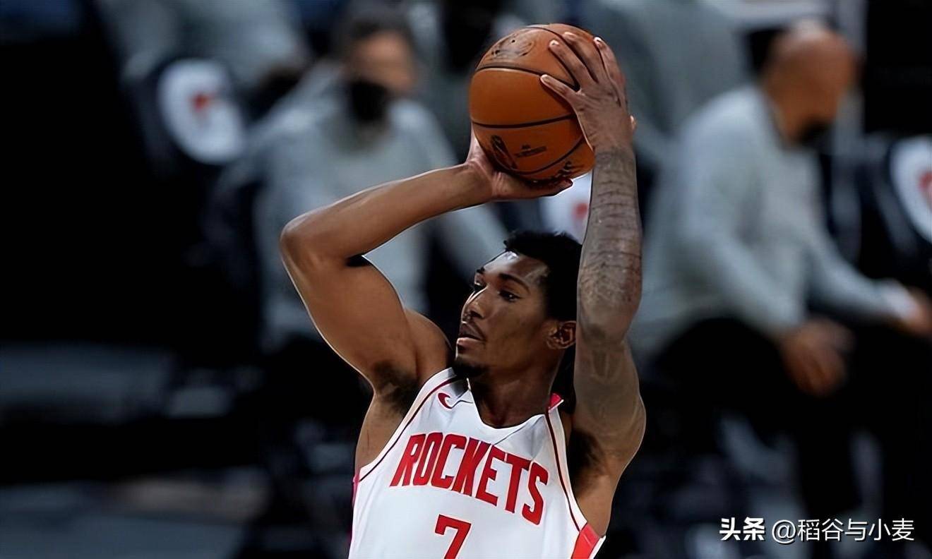 -关于骑士队球员家中自我训练秀大招的信息