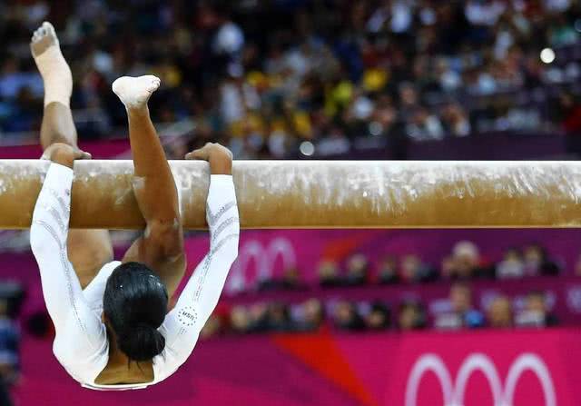 澳客vip注册-运动员意外失误,影响竞争结果